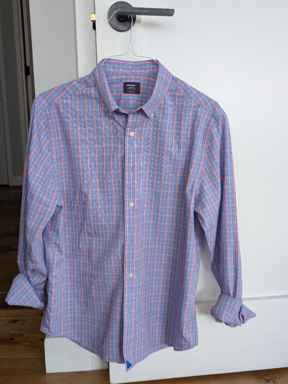 Untuckit Mens Medium plaid slim fit shirt